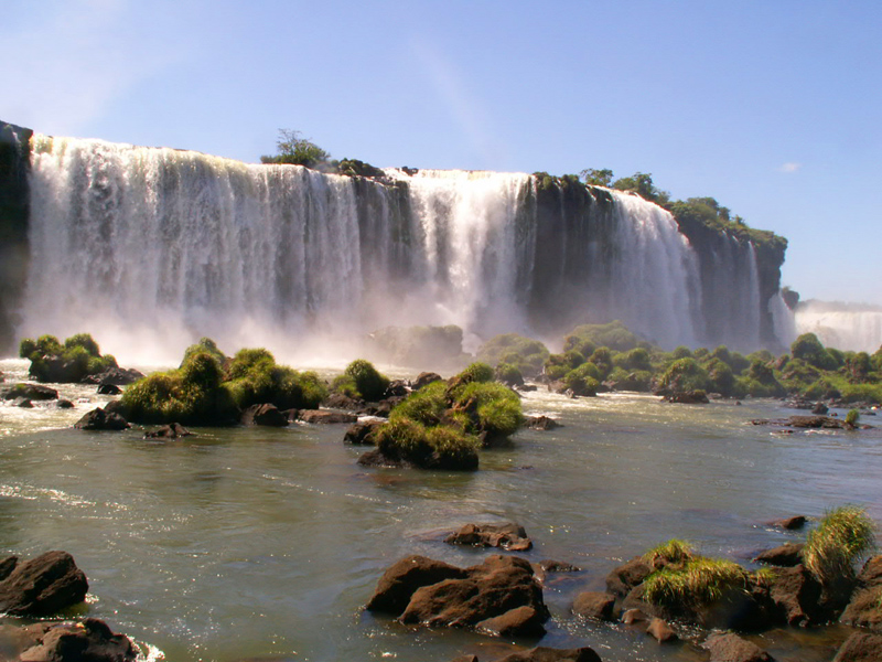 <i><h4>Las Cataratas del Iguaz </i>