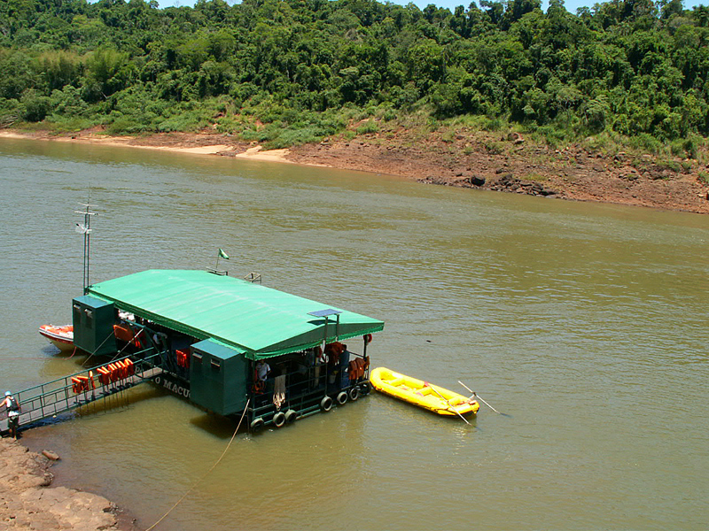 <i><h4>Las Cataratas del Iguaz  </i>