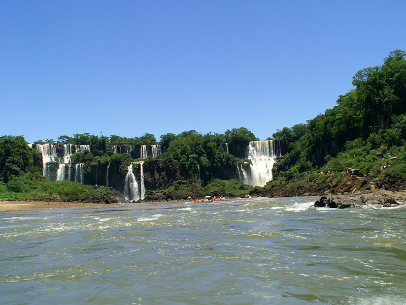 <i><h4>Las Cataratas del Iguaz  </i>