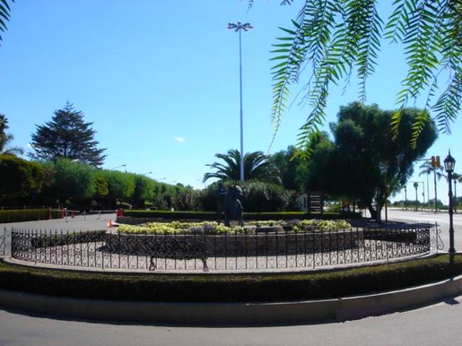<i>Place de Mendoza</i>