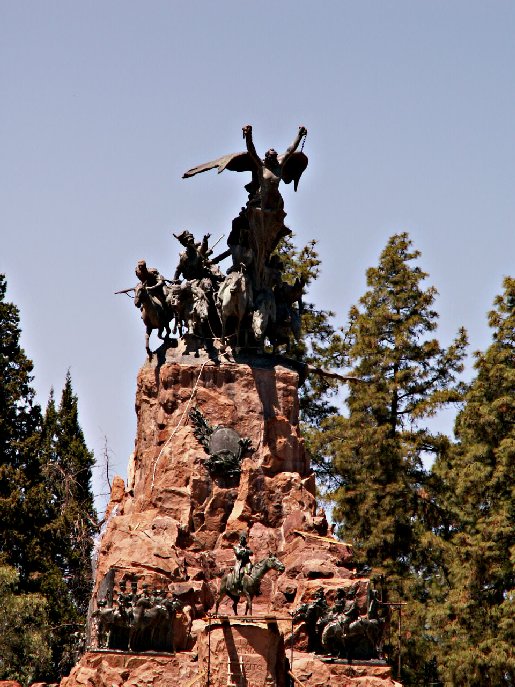 <i>Un monument ddi aux librateurs de l'indpendance de l'Argentine </i>